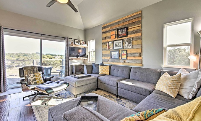 Wimberley House | Peaceful Hill Country Hideaway w/Pond Views