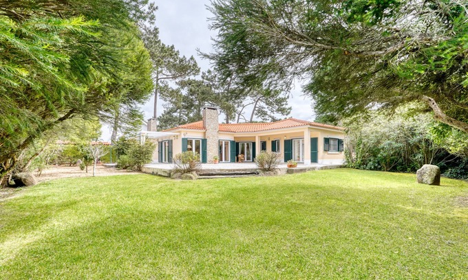 Banzao House | Peaceful holiday house in pine forest close to the beaches