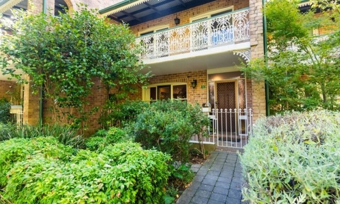 Reid House | Peaceful inner city haven