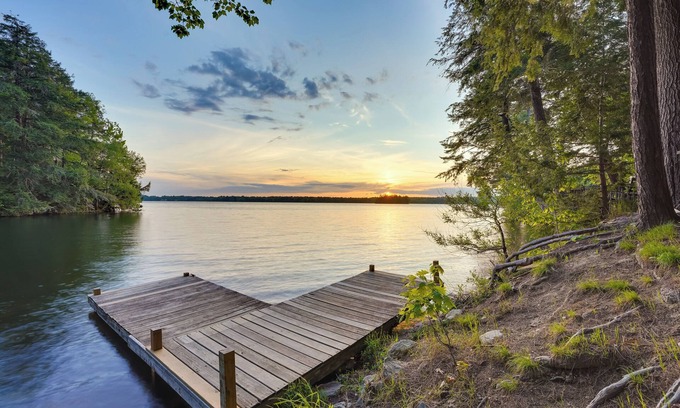 Vassalboro Cabin | Peaceful Lakefront Maine Cabin w/Sunset Views