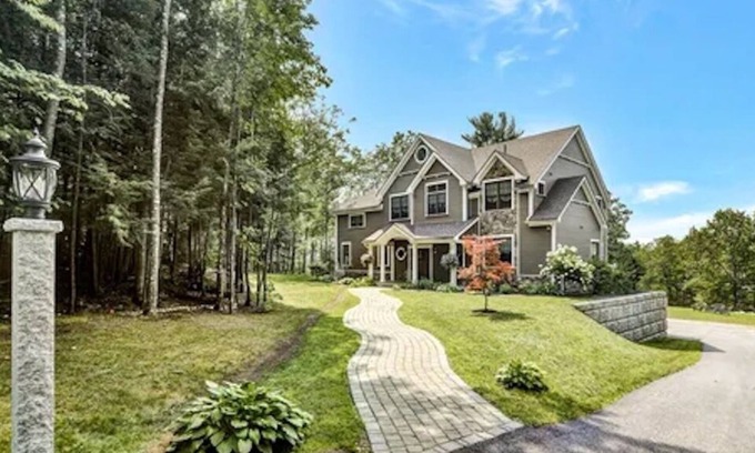 Bryant Pond House | Peaceful Mountain Oasis