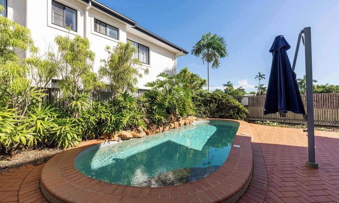 Garbutt Apartment | Peaceful on Percy Sum
