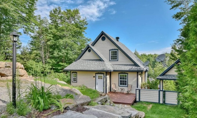 Gore House | Peaceful place on the waterfront