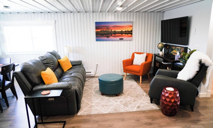 Four Corners Apartment | Peaceful Private Loft in Central Location