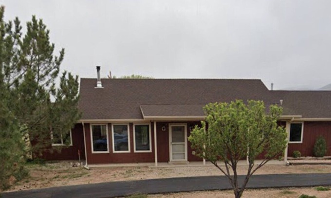New Harmony House | Peaceful Private Lux Sanctuary - en route to St. George, Zion, Bryce, Brianhead