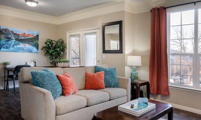 Midvale Apartment | Peaceful Retreat*Close to SKIING*Hot tub*Gym