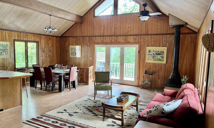 Warm Springs Cabin | Peaceful Retreat in the Heart of Nature on Pine Mountain in Warm Springs, Ga.