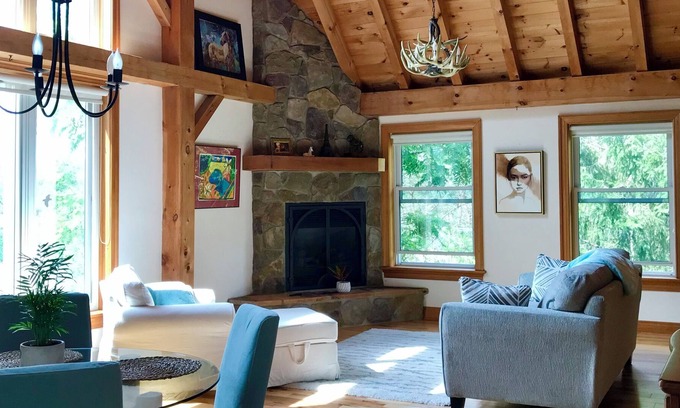 Mono Cottage | Peaceful retreat on 10 acres of wildflowers and trees, beside Mono Cliffs park.