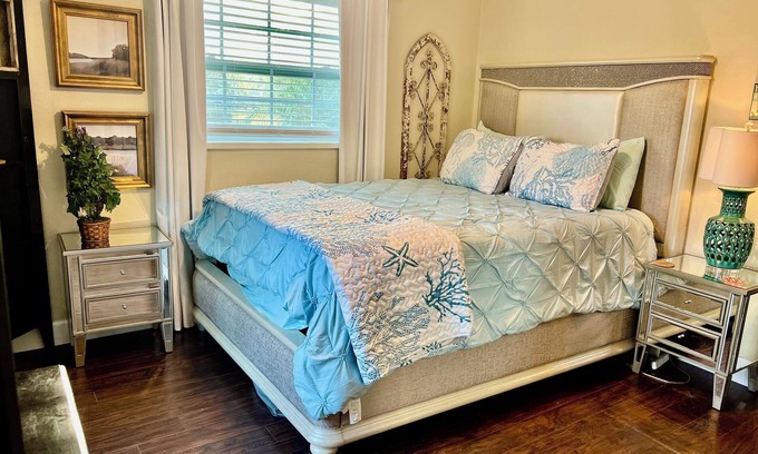 Sarasota Springs House | Peaceful Room 15 Minutes from Downtown or Beach