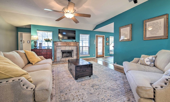 North San Antonio - SAT House | Peaceful San Antonio Oasis w/Private Pool + Grill