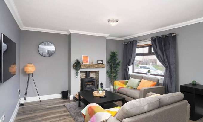 Dunfermline House | Peaceful setting with all the essentials nearby