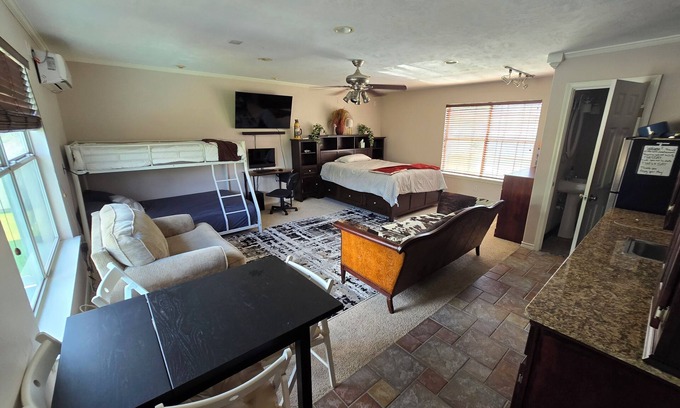Wimbledon Falls Apartment | Peaceful studio aparrtment in the spring creek area. n