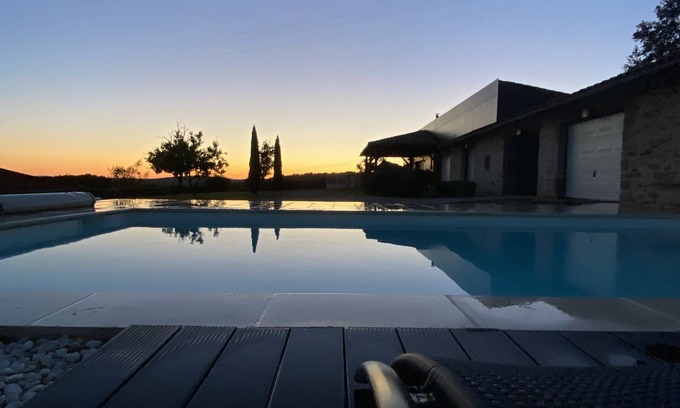 Figeac Villa | Peaceful villa with jacuzzi or swimming pool in the countryside