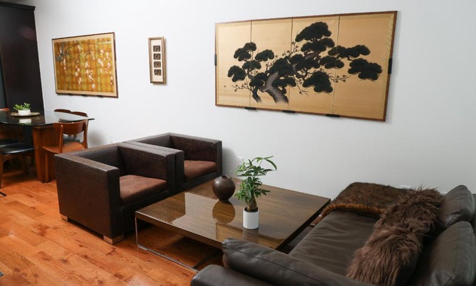 Point Breeze House | Peaceful Zen Getaway in the City
