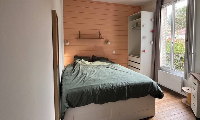 Louis Bertrand-Mirabeau-Semard Apartment | Peacful nest for 2 to 25 min by subway from Paris
