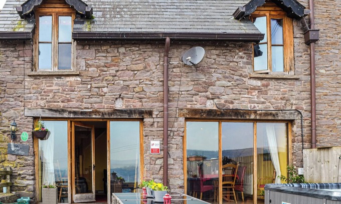 Talybont-on-Usk Cottage | Peacock Cottage - UK36422