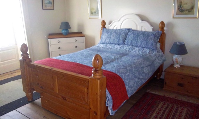 Longnor Cottage | Peak District Village - Sleeps 4 - Pets Welcome - Woodburner