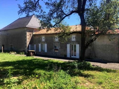 Millac Apartment | Pear gîte set in beautiful private surroundings