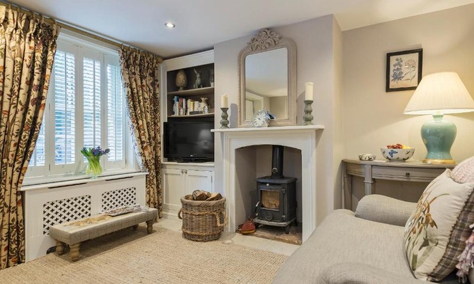 Louth House | Pear Tree Cottage