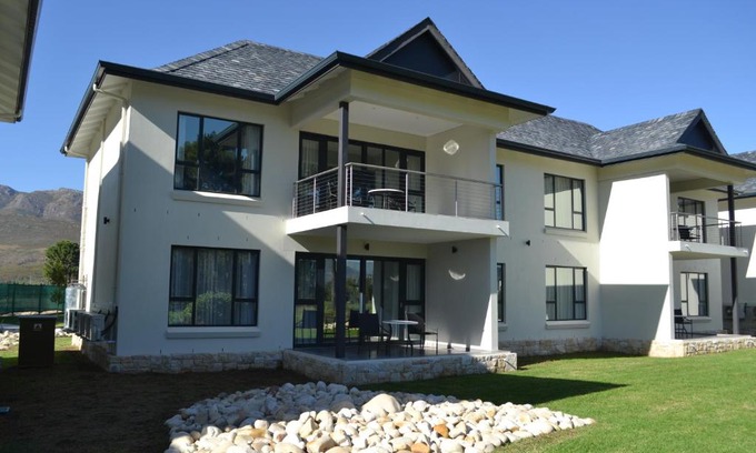 Simondium Apartment | Pearl Valley Suites