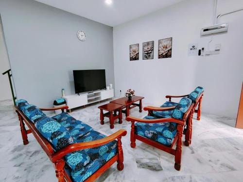 Si Rusa Villa | Pearl Villa Homestay Unit 17