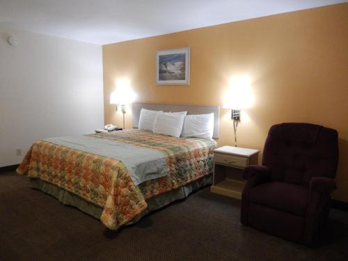 Pearsall Hotel | Pearsall Executive Inn