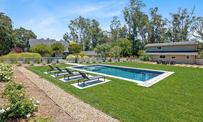 Sonoma House | Pearson Manor
