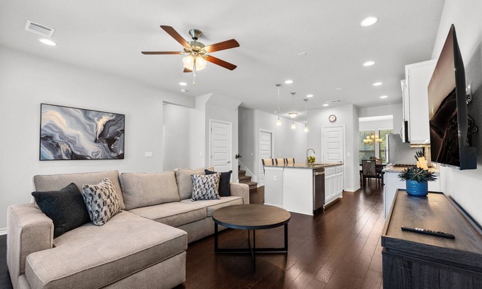Brushy Creek House | Pearson Ranch Retreat: 30 Day Min, Apple, The Domain, Austin High Tech Corridor