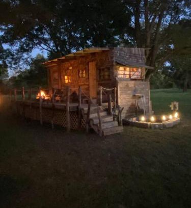 Huntsville House | Pecan Grove Cabin