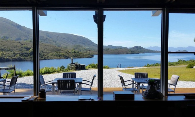 Strathgordon Hotel | Pedder Wilderness Lodge