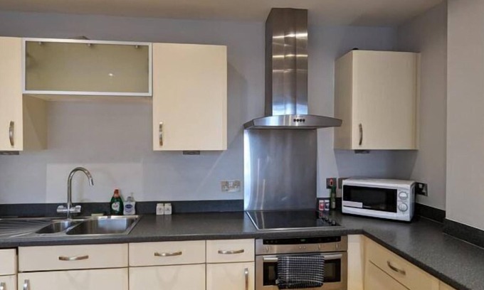 Newbury Apartment | Pelican House 14 exclusive contemporary development (14PEL)
