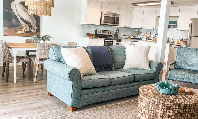 Port St. Joe House | Pelican Porch 🌊 Oceanfront | Pets OK🐶