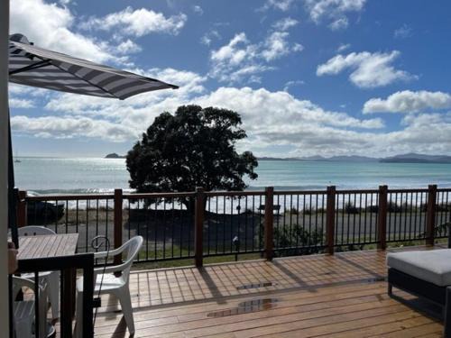 Russell House | Pencarrow - Bach