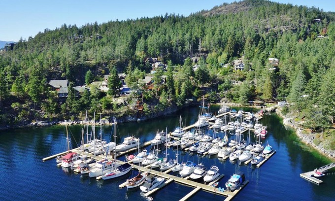 Garden Bay Hotel | Pender Harbour Resort & Marina