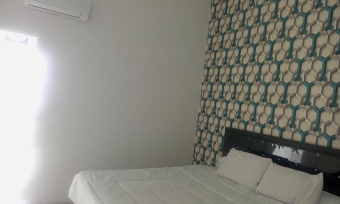 Kalianda Hotel | Penginapan Lamban Queens Kamar Double Bed Standar Room