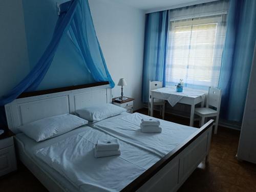 Bruck an der Leitha House | Pension Eder