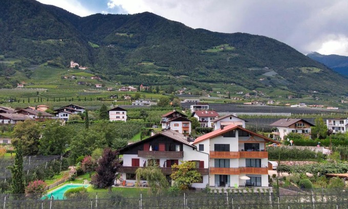Cermes House | Pension Georgenhof