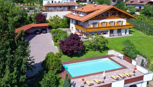 Cermes Hotel | Pension Golser