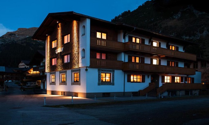 Lech am Arlberg Bed & Breakfast | Pension Kilian