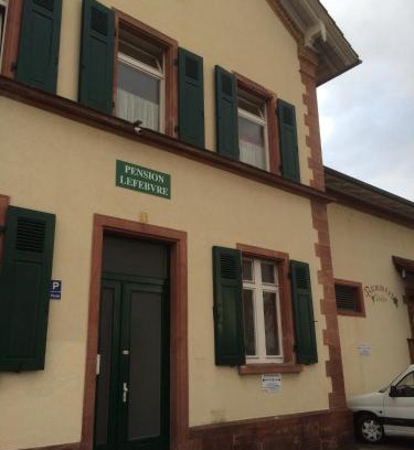 Weil am Rhein House | Pension Lefebvre