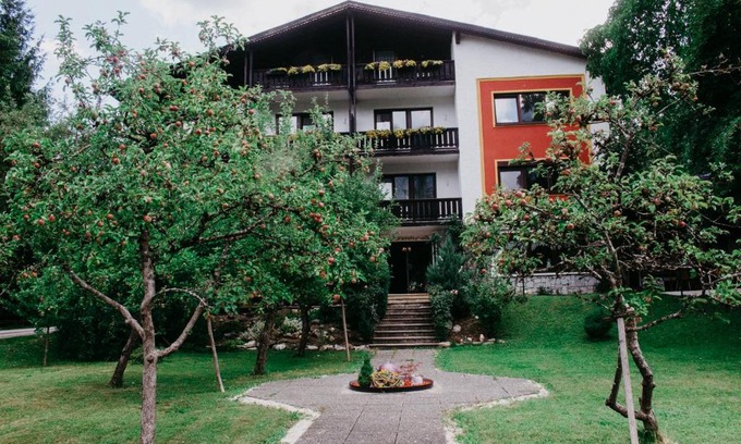 Bad Goisern House | Pension Leprich