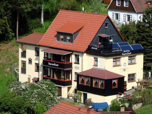 Niederrathen House | Pension "Lug ins Land"