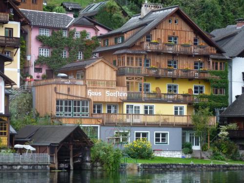 Hallstatt House | Pension Sarstein