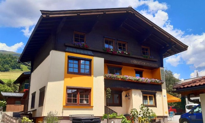 Uttendorf Bed & Breakfast | Pension zu Hause
