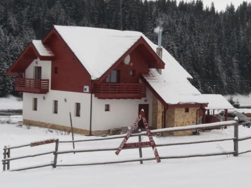 Smida House | Pensiunea Agroturistica Alexandra