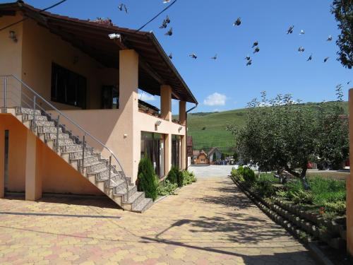 Slimnic House | Pensiunea Baroque Slimnic