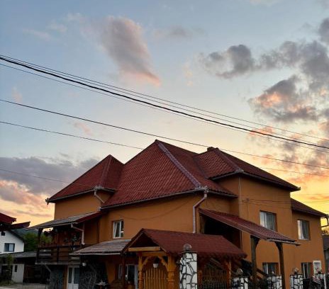 Rona de Jos House | Pensiunea Brezu