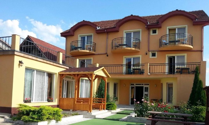 Baile Unu Mai House | Pensiunea Cristian
