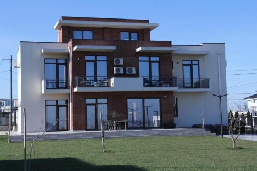 Eforie House | Pensiunea Livada Techirghiol