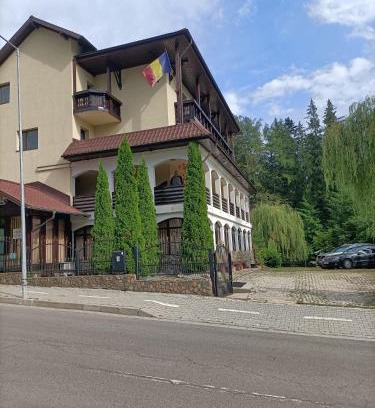 Cioplea House | Pensiunea Margaritar